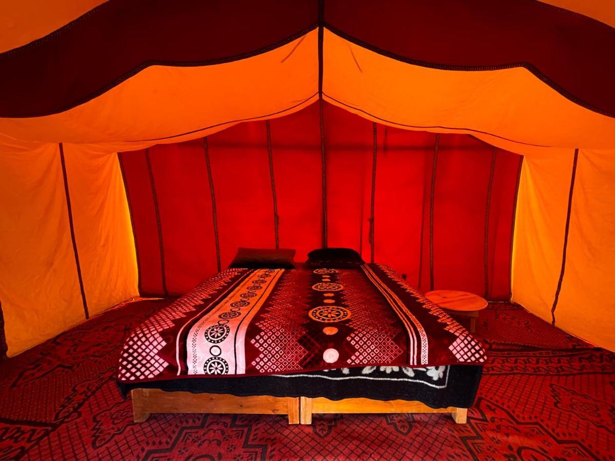 Bivouac Les Nomades & Foum Zguid To Chegaga Tours Hotel Bagian luar foto