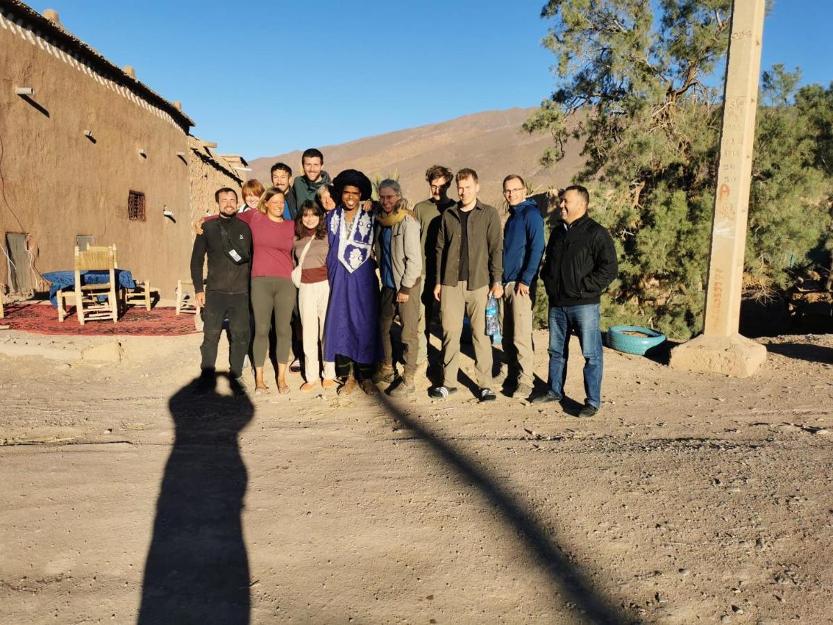Bivouac Les Nomades & Foum Zguid To Chegaga Tours Hotel Bagian luar foto