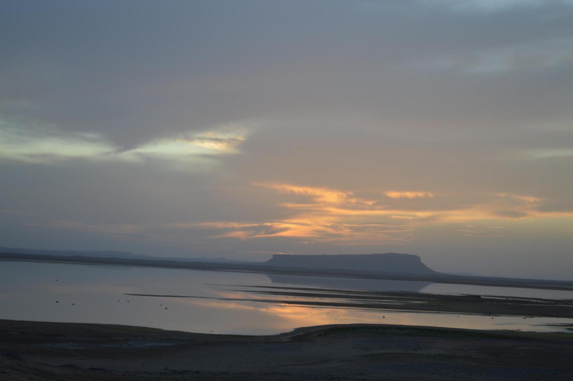 Bivouac Les Nomades & Foum Zguid To Chegaga Tours Hotel Bagian luar foto