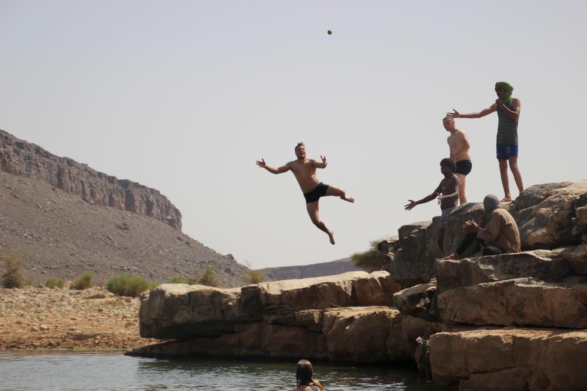 Bivouac Les Nomades & Foum Zguid To Chegaga Tours Hotel Bagian luar foto
