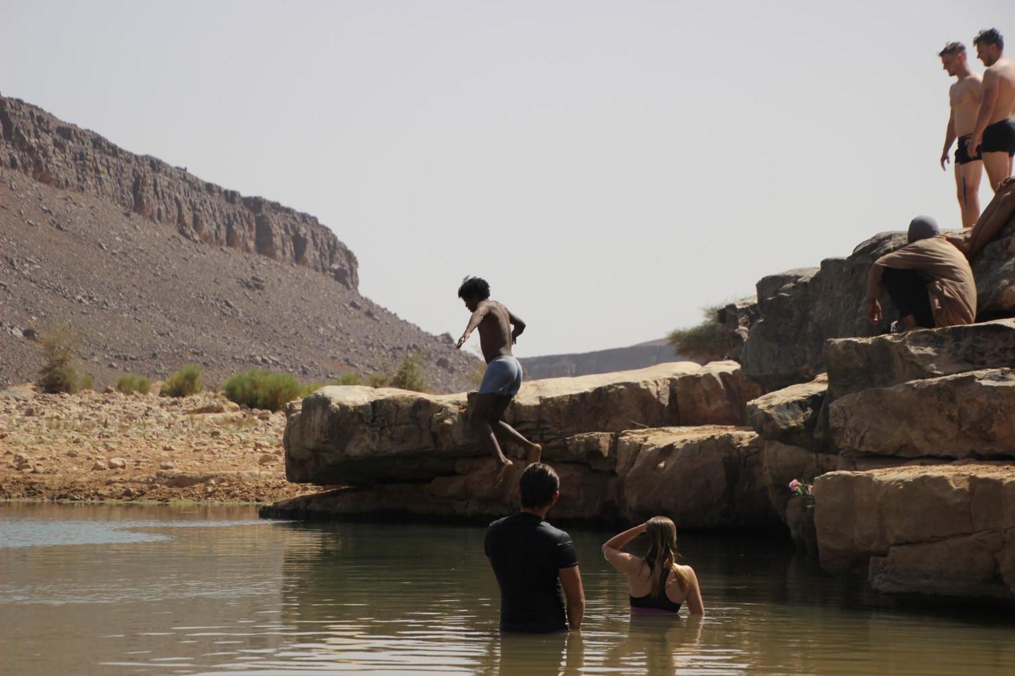 Bivouac Les Nomades & Foum Zguid To Chegaga Tours Hotel Bagian luar foto