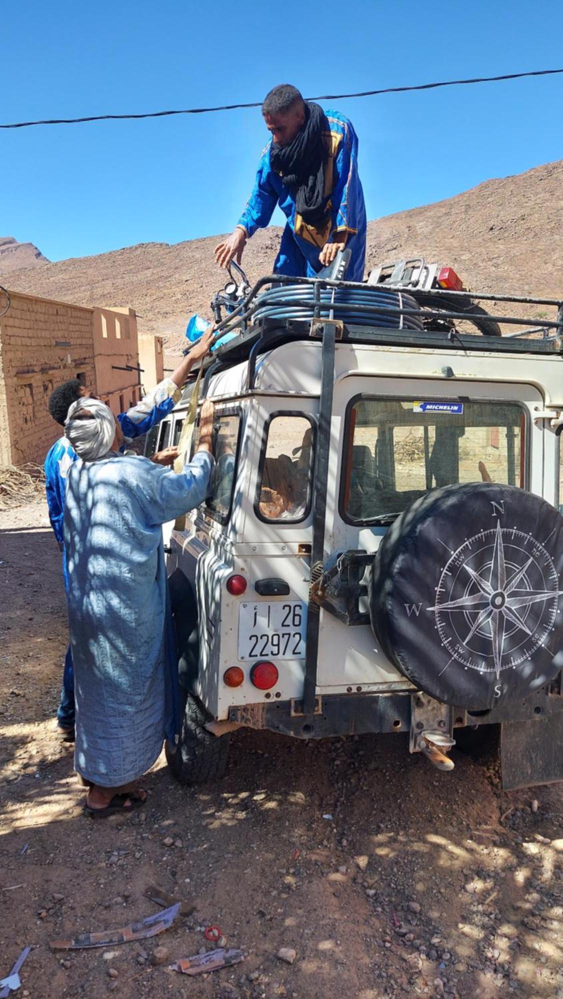 Bivouac Les Nomades & Foum Zguid To Chegaga Tours Hotel Bagian luar foto