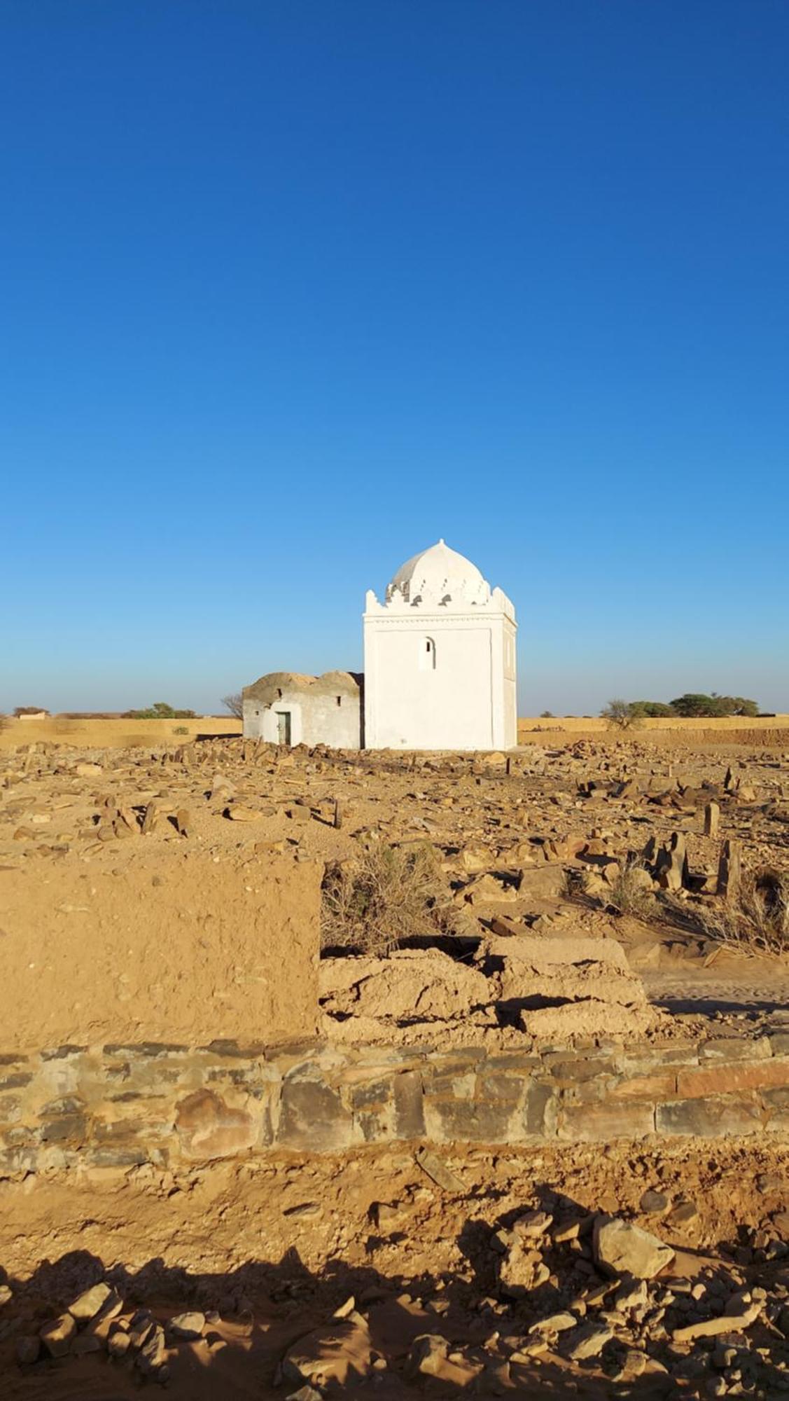Bivouac Les Nomades & Foum Zguid To Chegaga Tours Hotel Bagian luar foto