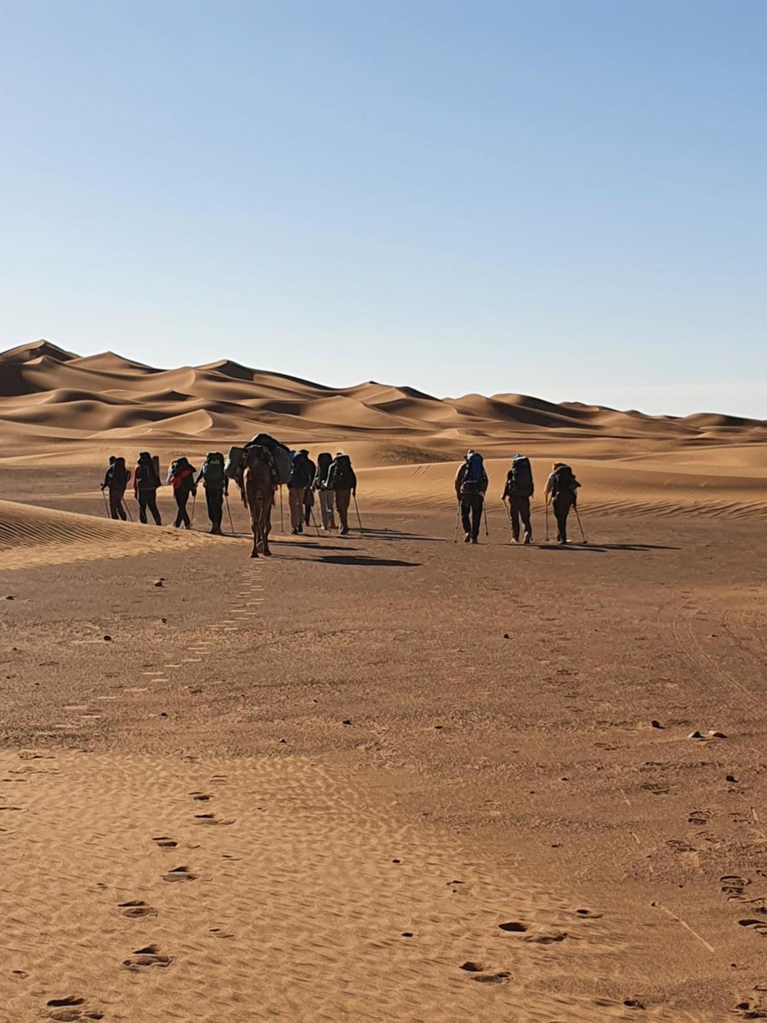 Bivouac Les Nomades & Foum Zguid To Chegaga Tours Hotel Bagian luar foto