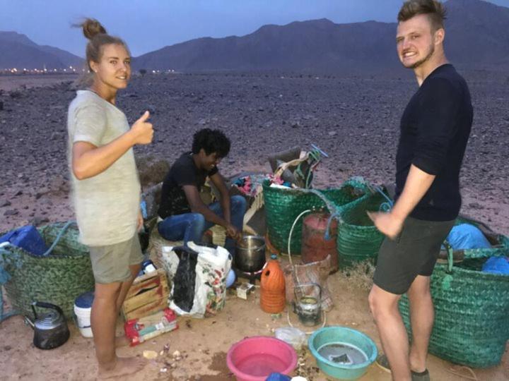 Bivouac Les Nomades & Foum Zguid To Chegaga Tours Hotel Bagian luar foto