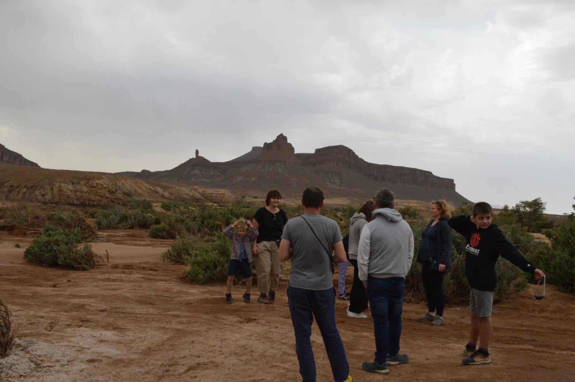Bivouac Les Nomades & Foum Zguid To Chegaga Tours Hotel Bagian luar foto